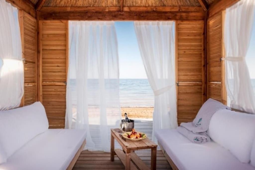 Paradise Beach Front Resort Vokolidha Экстерьер фото